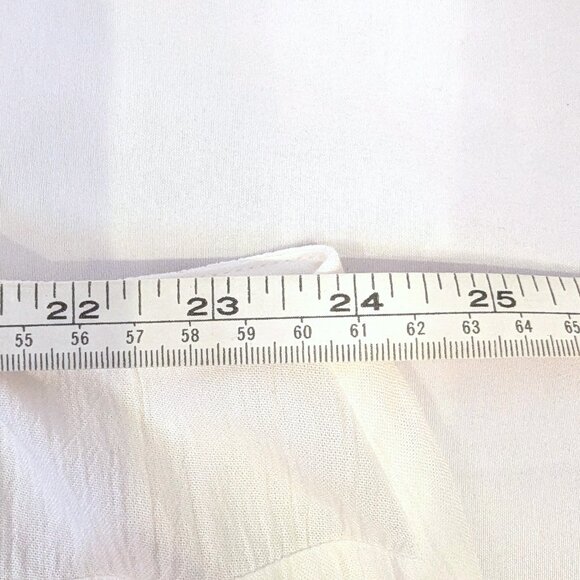 NWT Torrid | Sleeveless Gauze Flyaway Tank Cloud Dancer White | Size 2X (18-20) - Picture 8 of 12